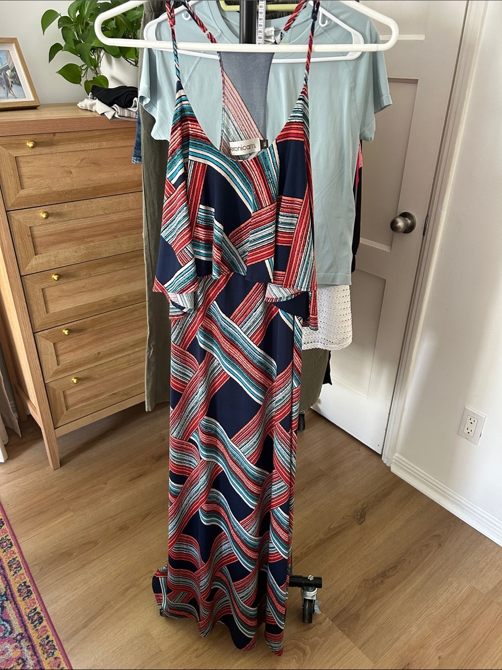 Veronicam Maxi Dress. Size XL.
